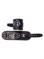 Preview: Luxurious leather cuffs: perfect for bondage beginners